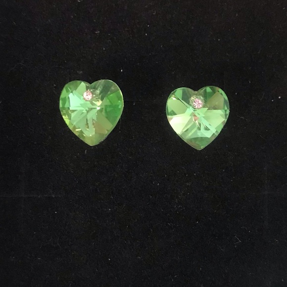 Jewelry - Austrian crystal heart earrings